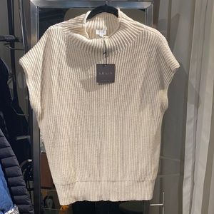 NWT Le Lis Beige Turtleneck Sweater Short Sleeve